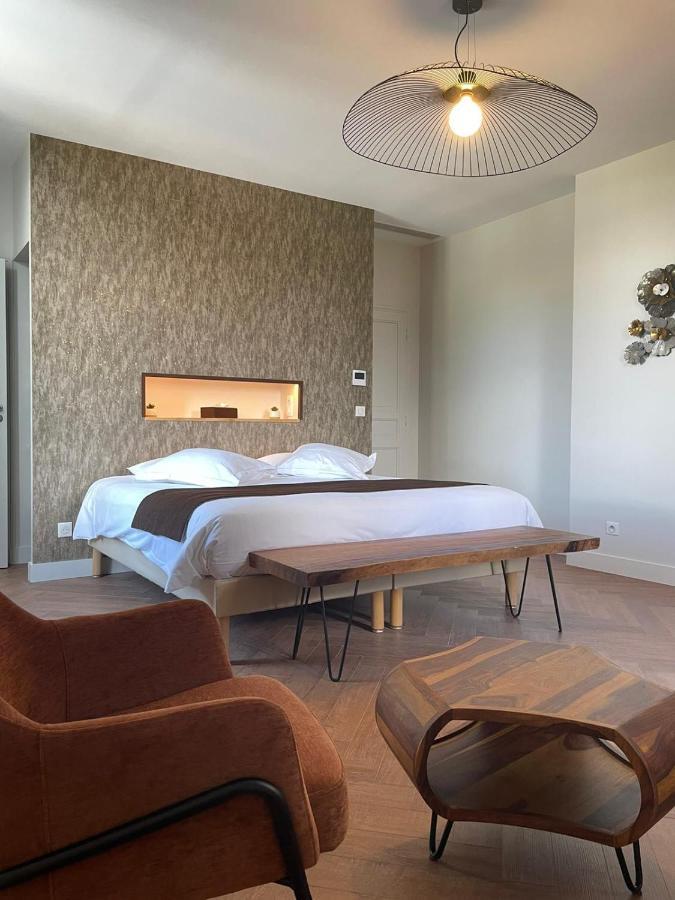 Hotel & Restaurant - Le Manoir Des Cedres - Piscine Chauffee Et Climatisation Rouffignac Saint-Cernin Exteriör bild